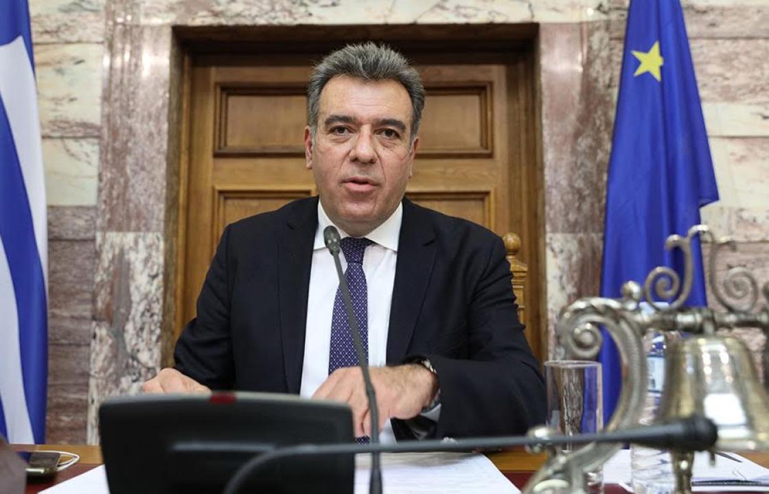 Μάνος Κόνσολας: Πολιτικές περιφερειακής ανάπτυξης για την ενίσχυση της στελέχωσης προσωπικού ορεινών και νησιωτικών δήμων