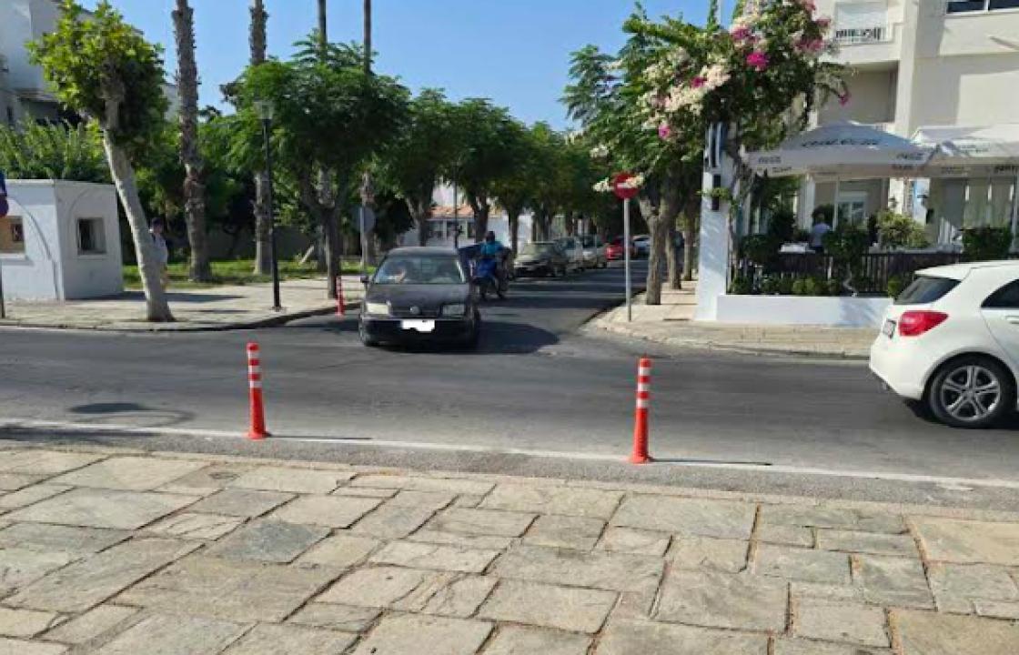 Η απάντηση της Δημοτικής Αστυνομίας Κω για τα κολωνάκια στη Β. Γεωργίου