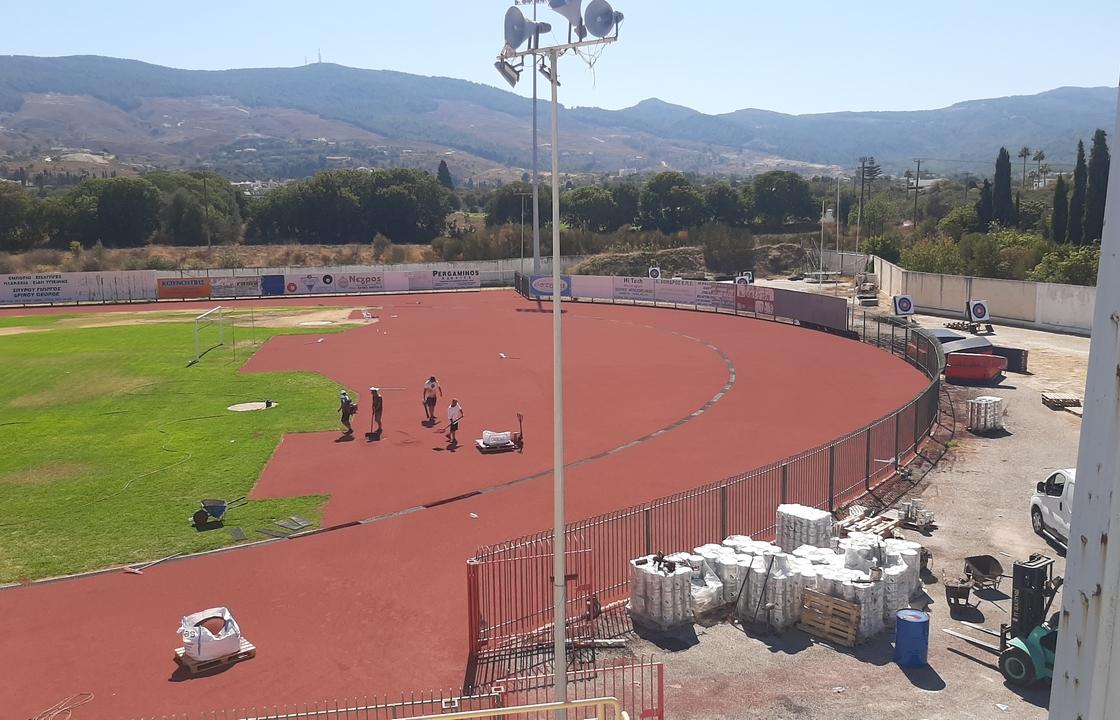 Ολοκληρώθηκε η πρώτη και βασική φάση της τοποθέτησης του Ελαστικού τάπητα (ταρτάν ) στο Νέο Στάδιο ΑΝΤΑΓΟΡΑΣ - Συνεργείο της WORLD ATHLETICS για την πιστοποίηση του σταδίου ΑΝΤΑΓΟΡΑΣ