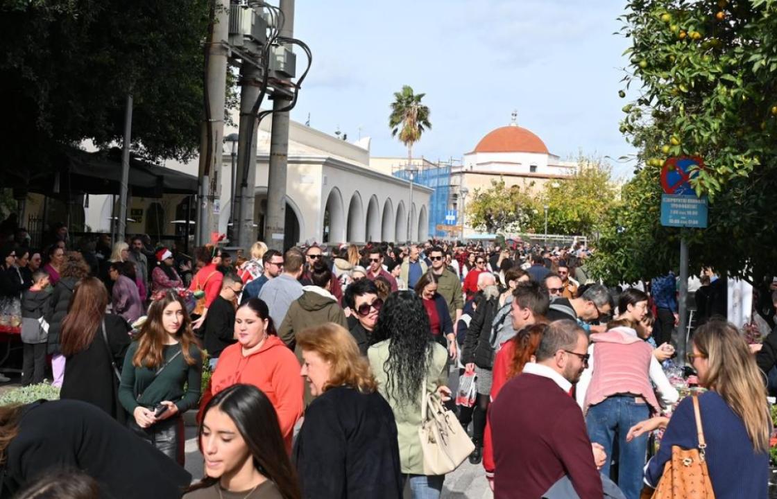 Την Κυριακή το Χριστουγεννιάτικο παζάρι στην πόλη της Κω και το Άναμμα του δέντρου στην Κέφαλο