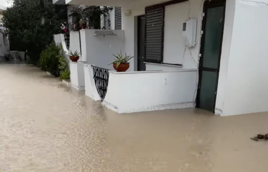 Γιώργος Κοκαλάκης: Με 30-40 λεπτά βροχόπτωσης πλημμύρισε ο κεντρικός δρόμος στην Κέφαλο