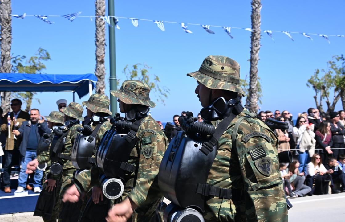 Η παρέλαση του στρατού στην Κω, για την Επέτειο της Ενσωμάτωσης της Δωδεκανήσου