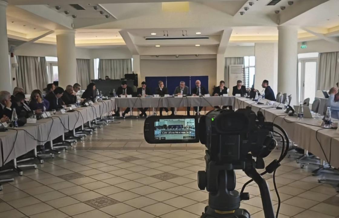 Την εφαρμογή της Oδηγίας του Συμβουλίου της ΕΕ  περί επαναφοράς των μειωμένων συντελεστών ΦΠΑ στα νησιά, ζητά από το Υπουργείο Οικονομικών το Περιφερειακό Συμβούλιο Νοτίου Αιγαίου