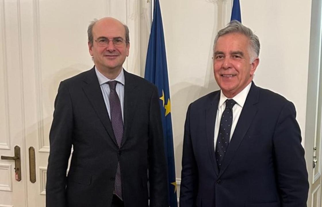 Συνάντηση Υψηλάντη με Χατζηδάκη
