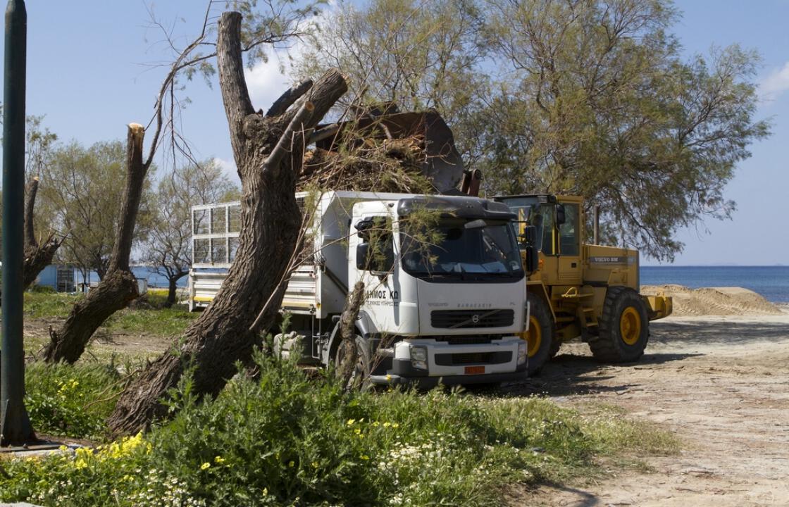 Καθάρισαν τον δρόμο προς τον Άγιο Φωκά εν&#039;όψει της τουριστικής σεζόν