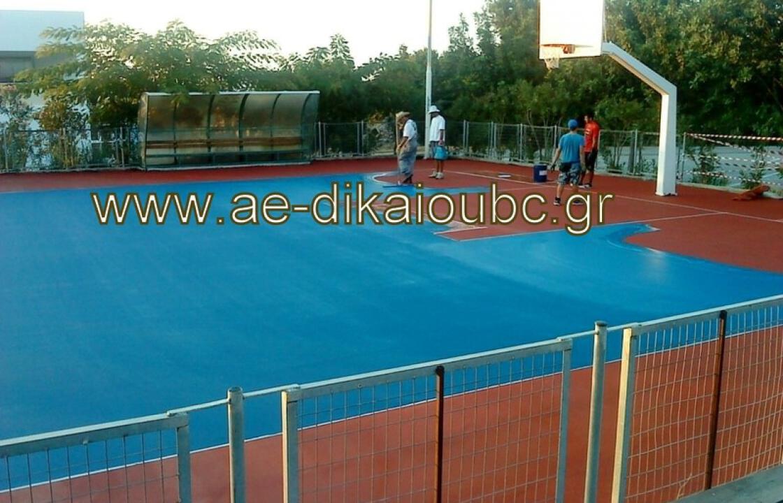  Ησυχία, φτιάχνεται το γήπεδο............στο Πυλί