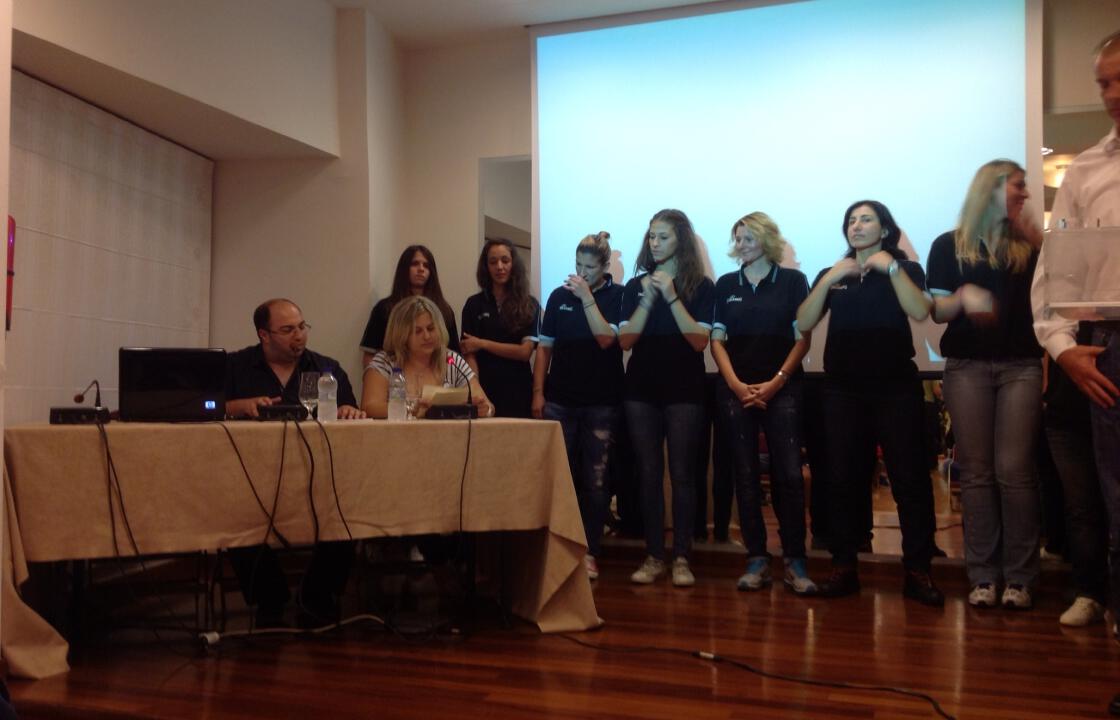 Σε κλίμα συγκίνησης η παρουσίαση της γυναικείας ομάδας του Ιπποκράτη.Δείτε φωτογραφίες &amp; βίντεο